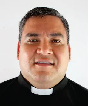Pbro. Miguel Ángel Flores