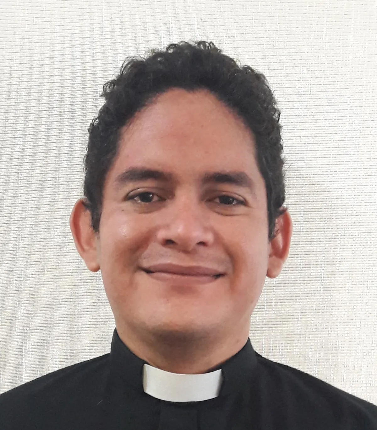 Pbro. Ricardo Alberto Morales Gómez