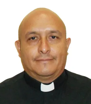 Pbro. Roberto del Carmen Valencia Aguirre S.J.